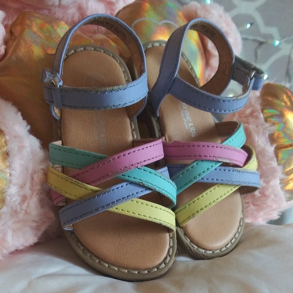 Toddler genuine kids from oshkosh sandals - Picture 5 of 7